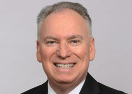 Jeff Jacobson, former CEO of Xerox, has been named CEO of EFI, effective immediately. He succeeds Bill Muir.